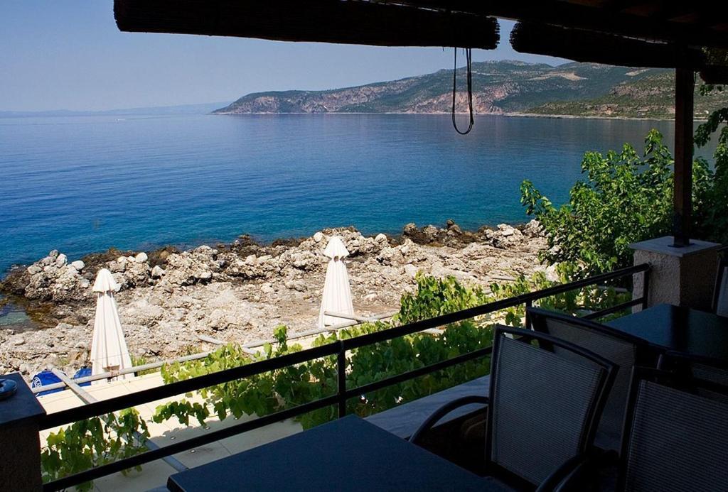 Hotel Anniska Kardhamili Exterior foto